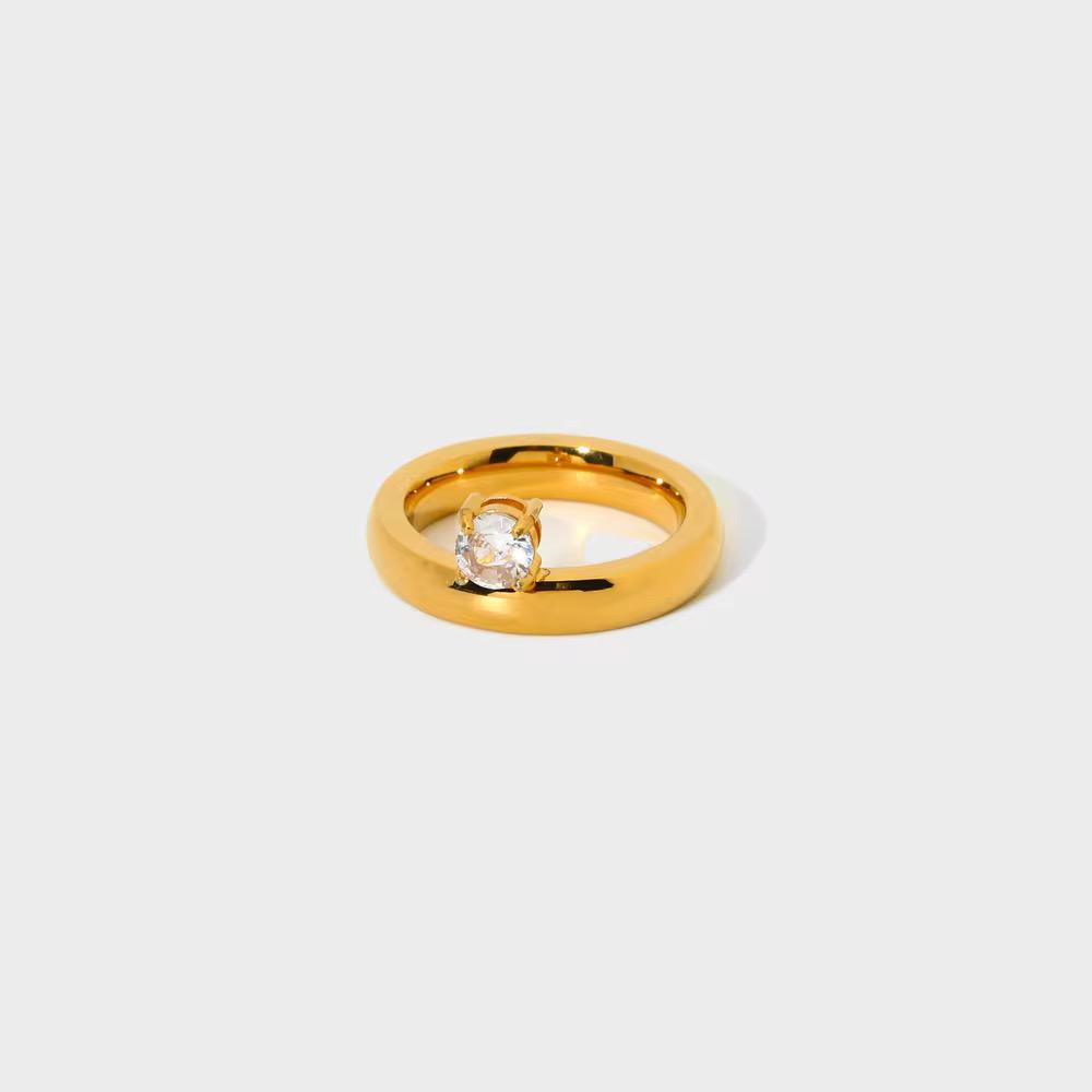 Crown Solitaire Ring – Oval & Diamond