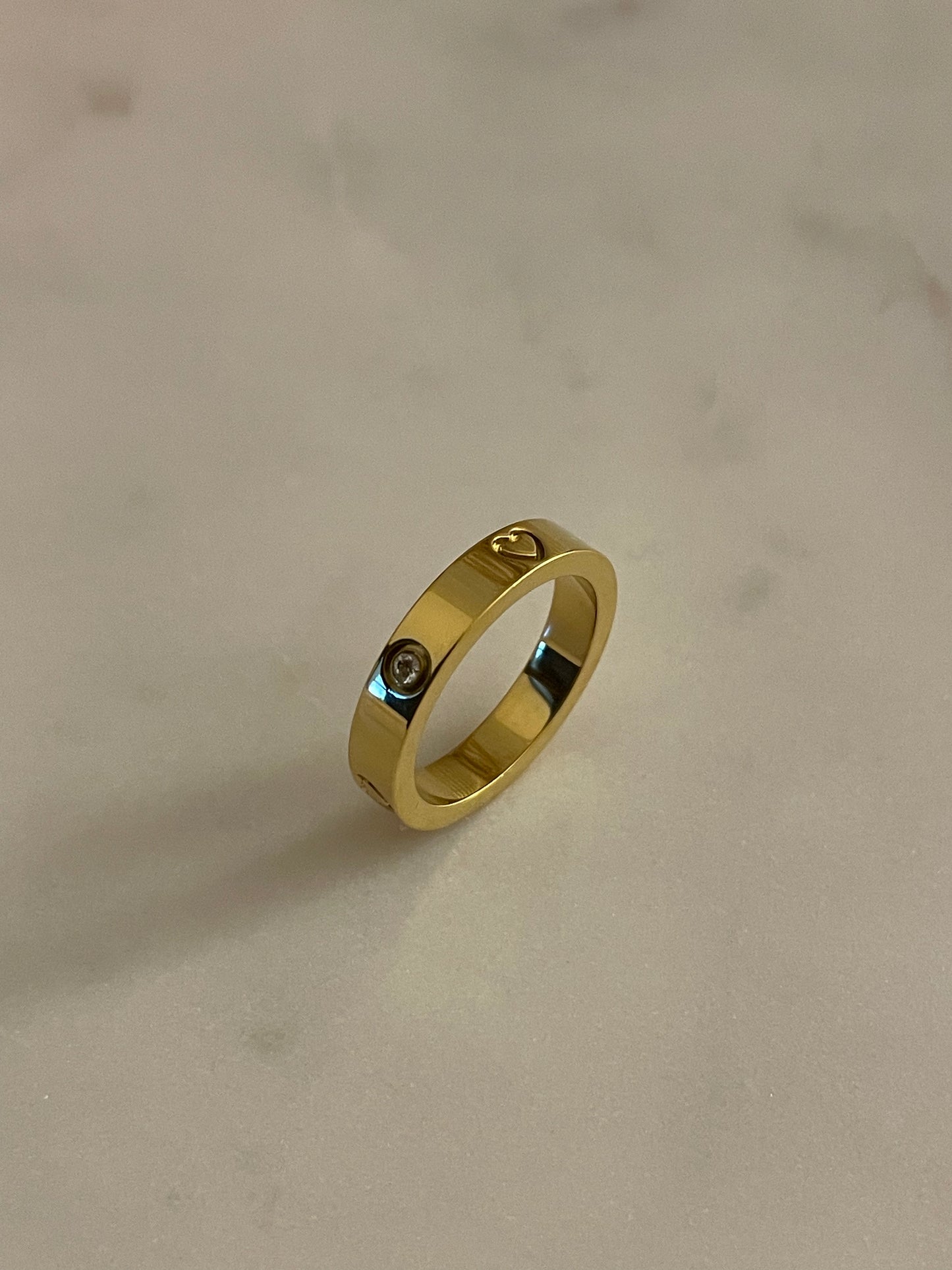 Love Angel 18k gold plated ring