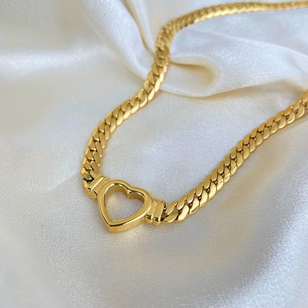 Bold Heart Chain Necklace -  18k gold-plated