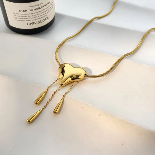 Melting Heart Statement Necklace – 18K Gold Plated