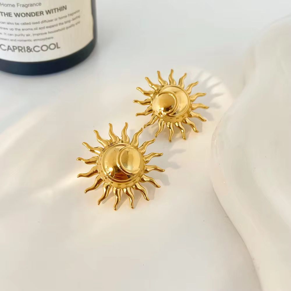 Solar Glow Stud Earrings -  18k gold-plated